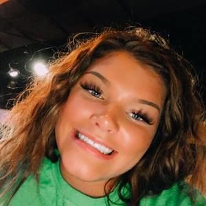 Meet your Posher, Tessa